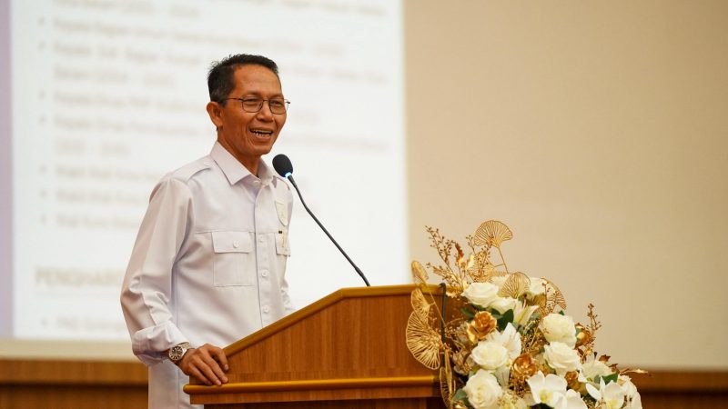 Amsakar Achmad Dukung Peningkatan Kualitas Pendidikan, Dorong Daya Saing Tenaga Kerja Lokal
